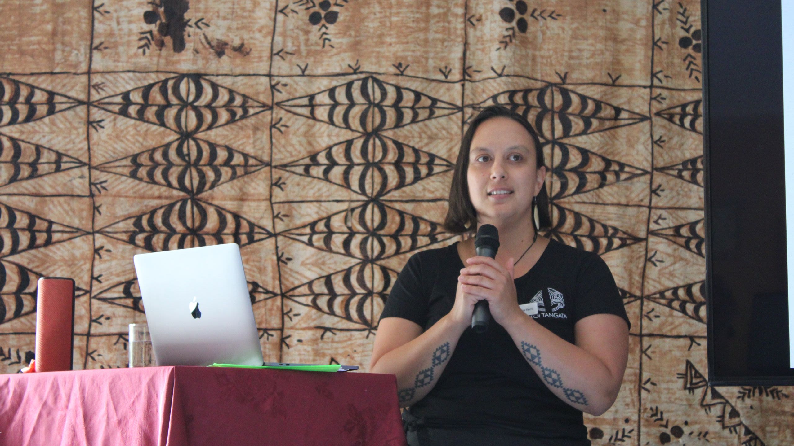 Haylee presenting at Hui a Tau